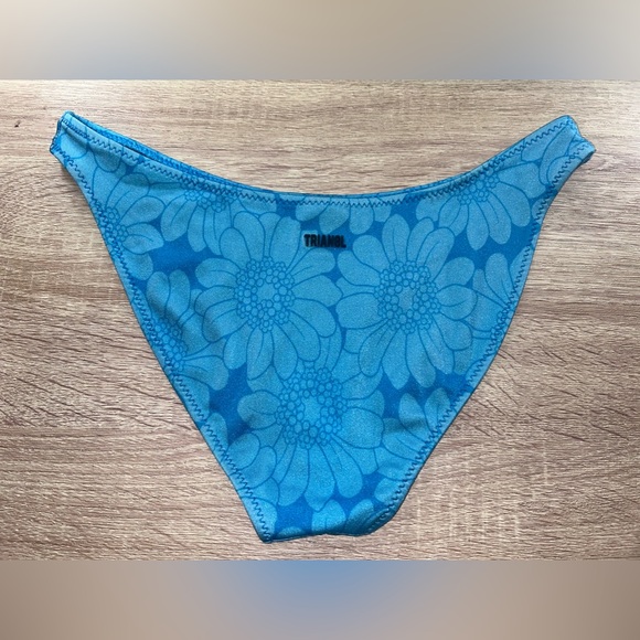Triangl Bikini Set can’t get these anymore without tarrifs!!! - Picture 2 of 4
